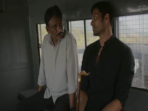 Mirzapur 2024 S3Ep1 Tetua Episode 1 Hindi thumb