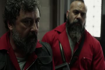 Money Heist El que la sigue la consigue S1 Episode 11 thumb